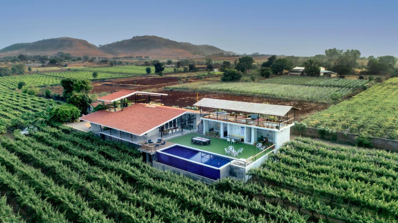 Saffronstays Onellaa, Nashik - Infinity Pool Villa Surrounded By A Vineyard Экстерьер фото
