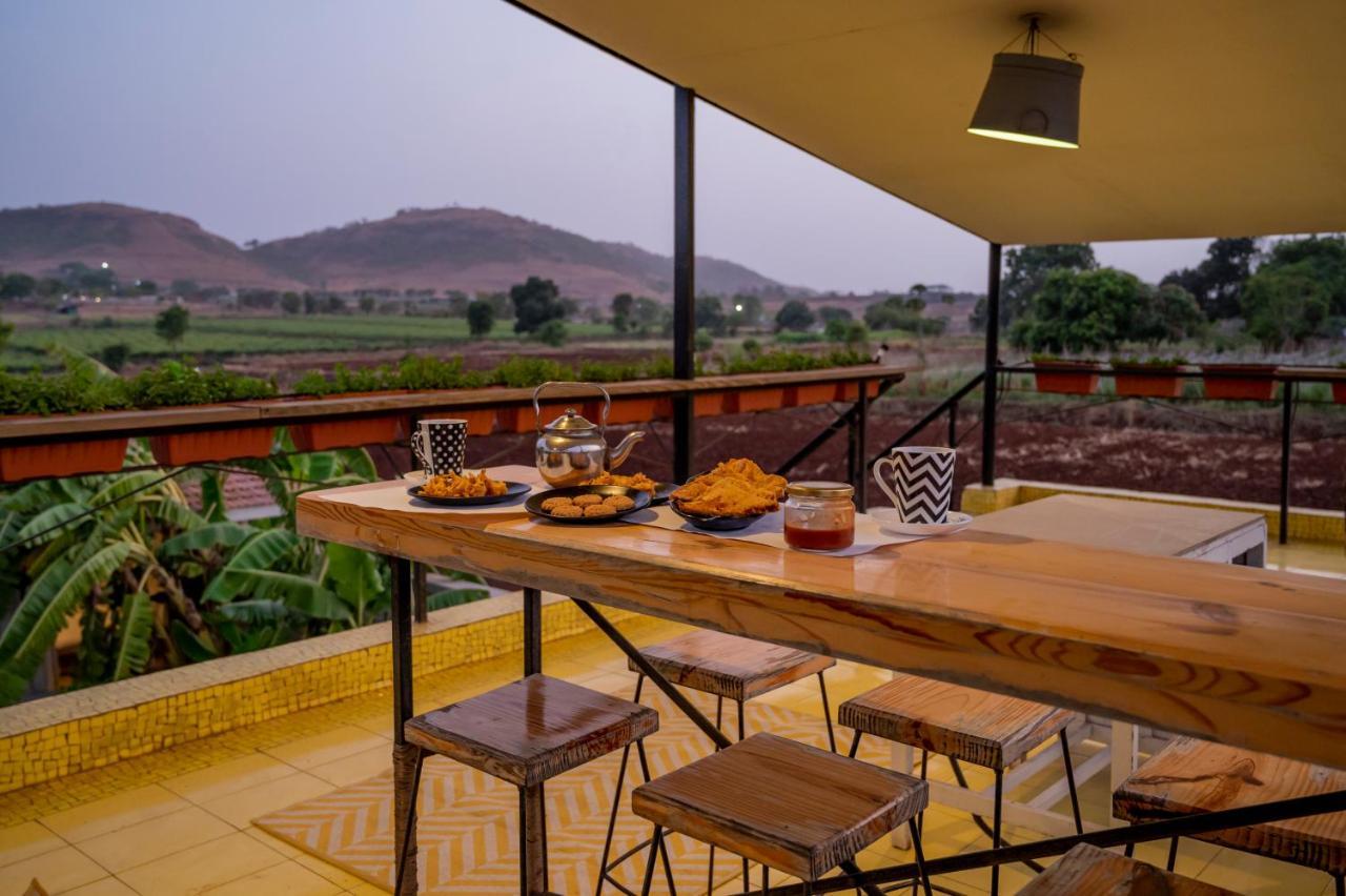 Saffronstays Onellaa, Nashik - Infinity Pool Villa Surrounded By A Vineyard Экстерьер фото