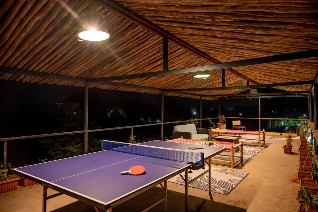 Saffronstays Onellaa, Nashik - Infinity Pool Villa Surrounded By A Vineyard Экстерьер фото