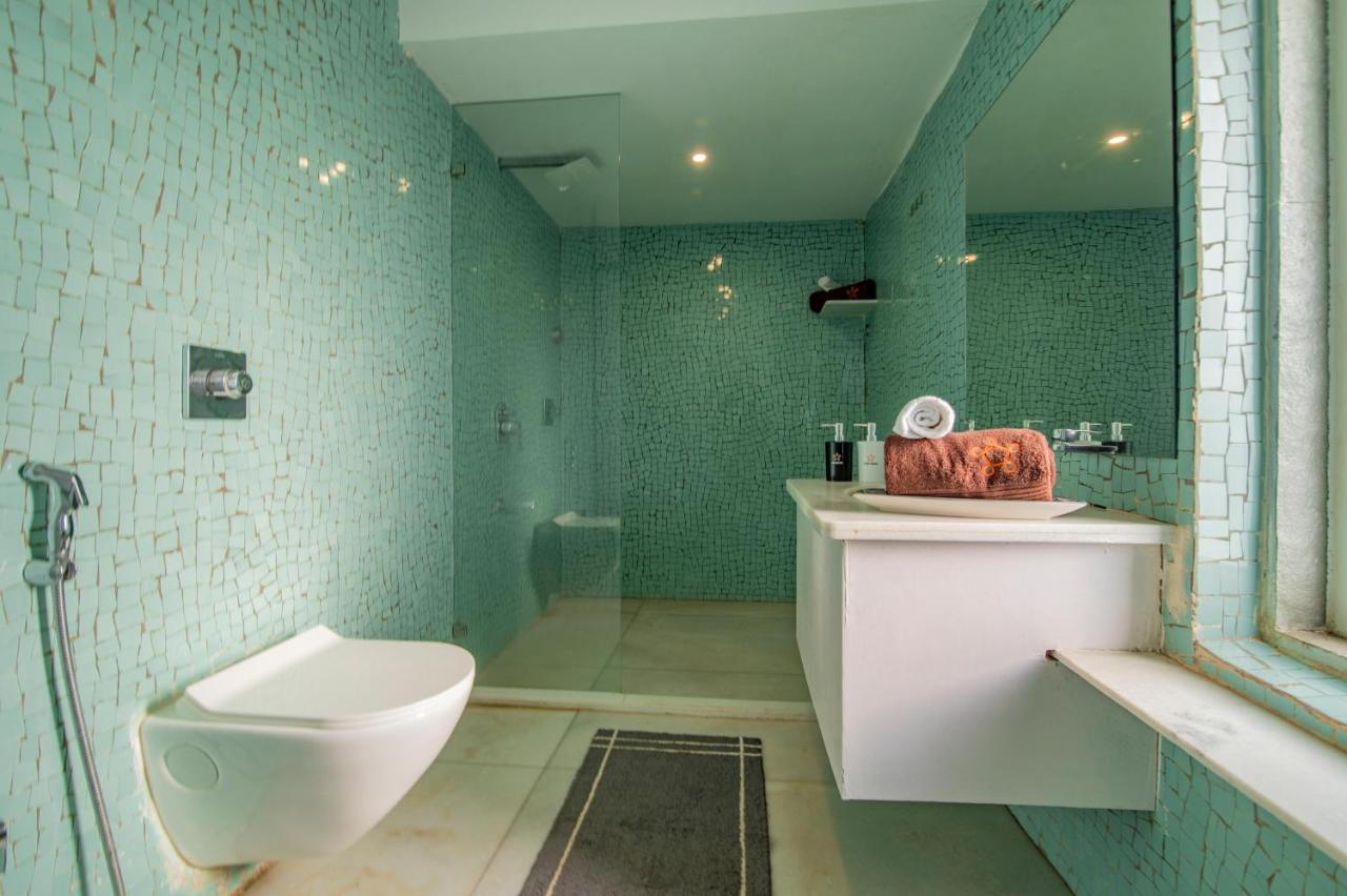 Saffronstays Onellaa, Nashik - Infinity Pool Villa Surrounded By A Vineyard Экстерьер фото